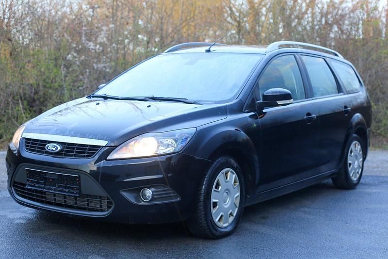 Gebraucht Ford Focus Style 109 PS (80 kW) 2010 Schwarz Kombi