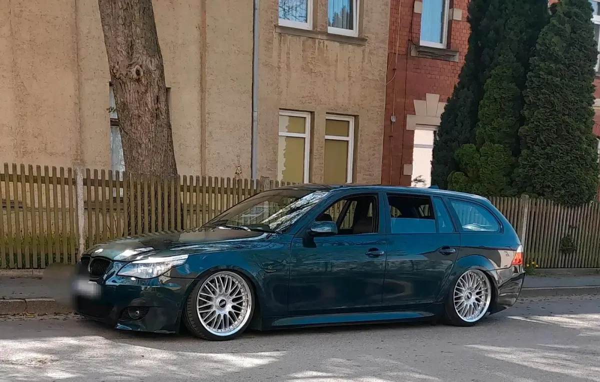 Gebraucht BMW 525 M Sport 218 PS (160 kW) 2007 Grün Kombi