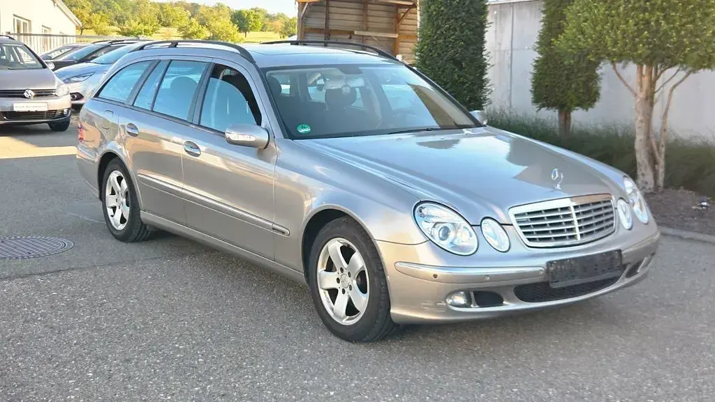 Gebraucht Mercedes E280 Elegance 177 PS (130 kW) 2005 Silber Limousine