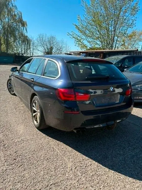 Gebraucht BMW 520 Performance 184 PS (135 kW) 2011 Blau Kombi