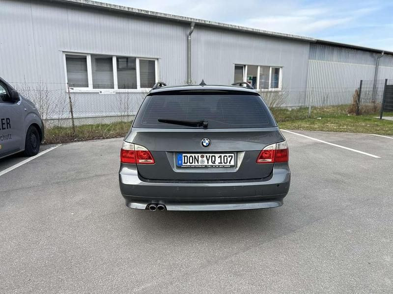 Gebraucht BMW 525 177 PS (130 kW) 2007 Kombi