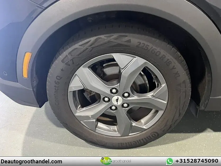 Gebraucht Ford Mustang Mach-E 189 kW (258 PS) 2021 Schwarz SUV