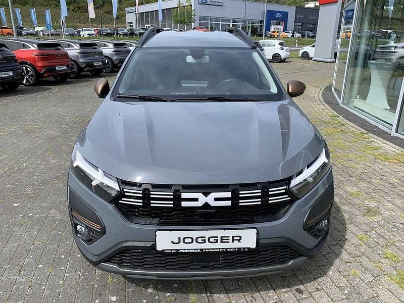 Neu Dacia Jogger Extreme 101 PS (74 kW) 2025 Schiefergrau Van / Kleinbus