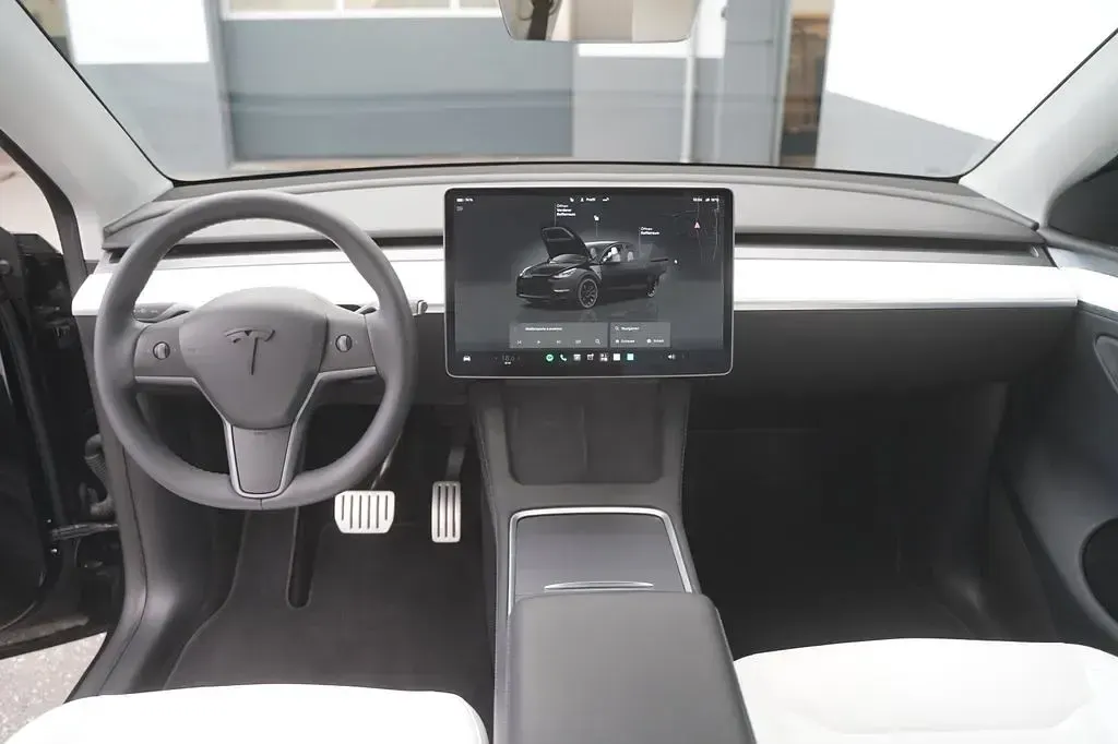 Gebraucht Tesla Model Y Performance 392 kW (534 PS) 2024 Schwarz SUV