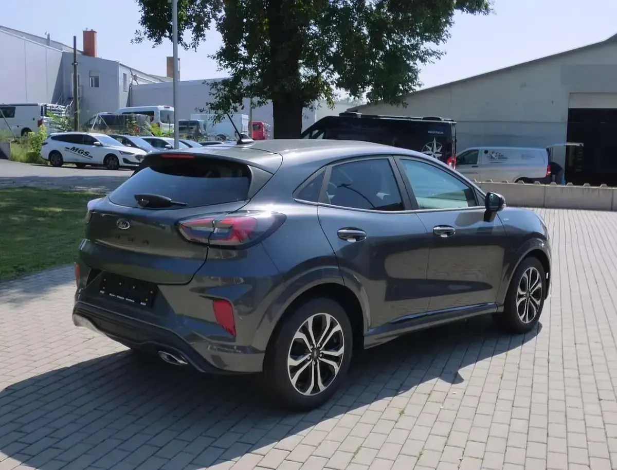Gebraucht Ford Puma ST-Line 125 PS (91 kW) 2024 Grau SUV