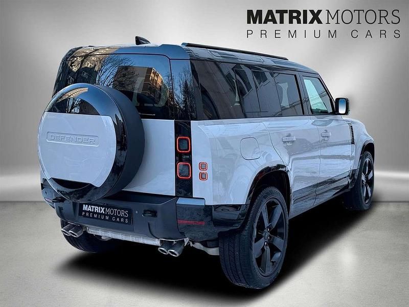 Neu Land Rover Defender HSE Dynamic 426 PS (313 kW) 2026 Borasco grey SUV