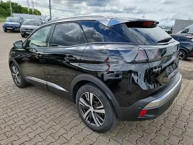 Gebraucht Peugeot 3008 Allure 131 PS (96 kW) 2021 Schwarz SUV