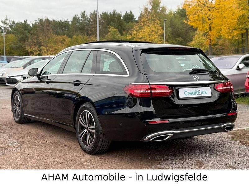 Gebraucht Mercedes E200 Avantgarde 160 PS (117 kW) 2021 Schwarz Limousine