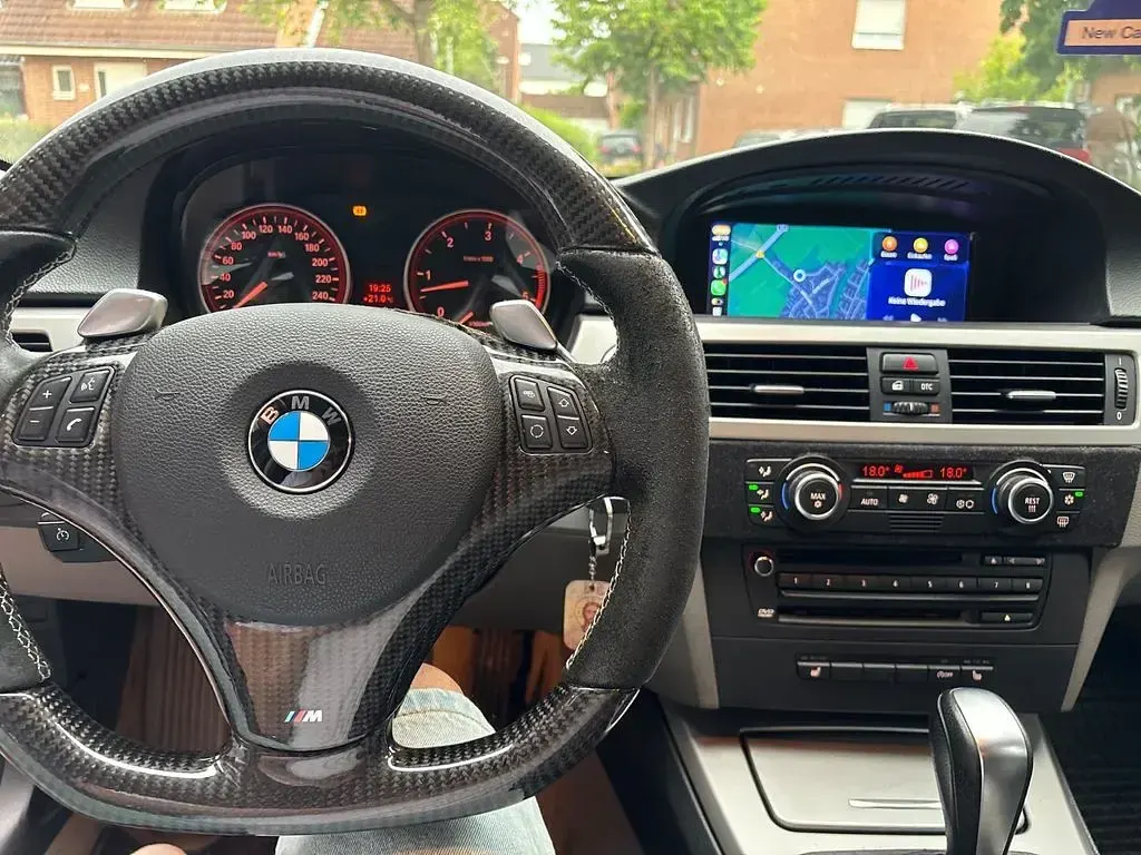 Gebraucht BMW 330 231 PS (169 kW) 2007 Grau Kombi