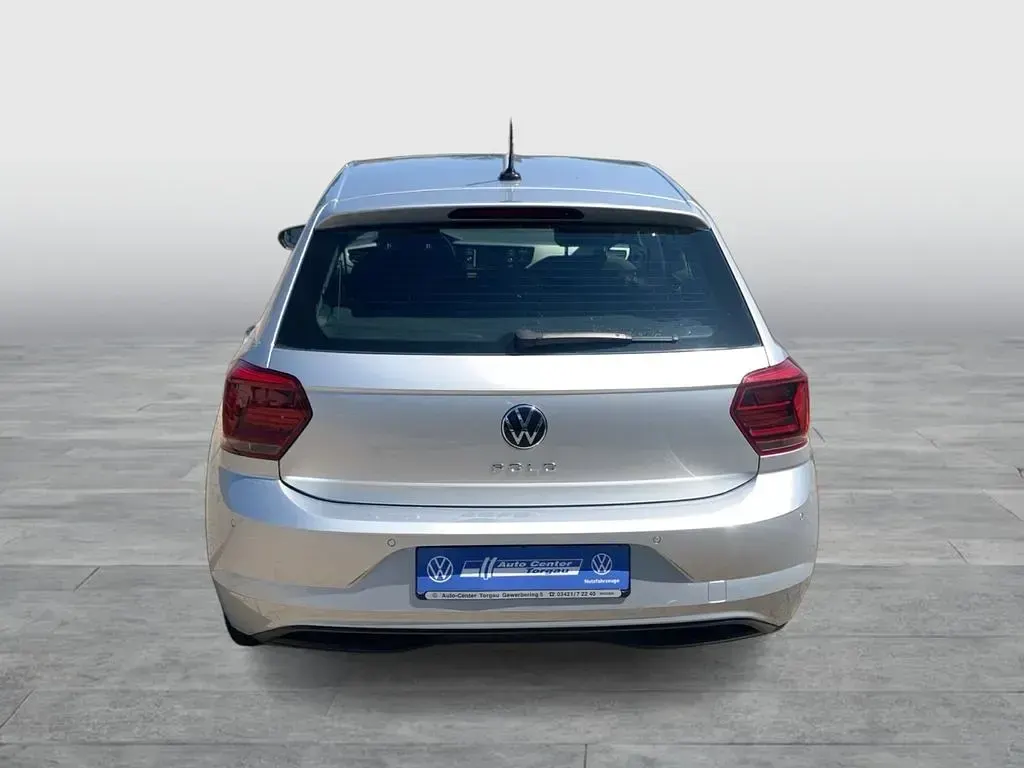 Gebraucht VW Polo Comfortline 80 PS (58 kW) 2020 Silber Kleinwagen