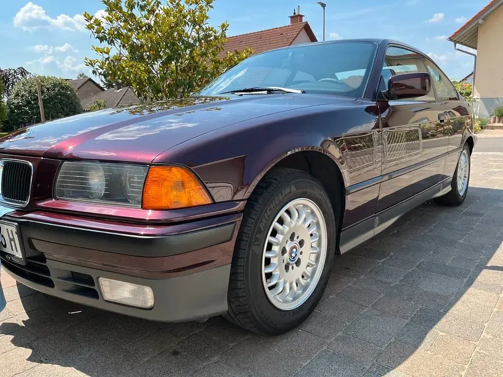 Brugt BMW 318 140 HK (102 kW) 1993 Rød Coupe