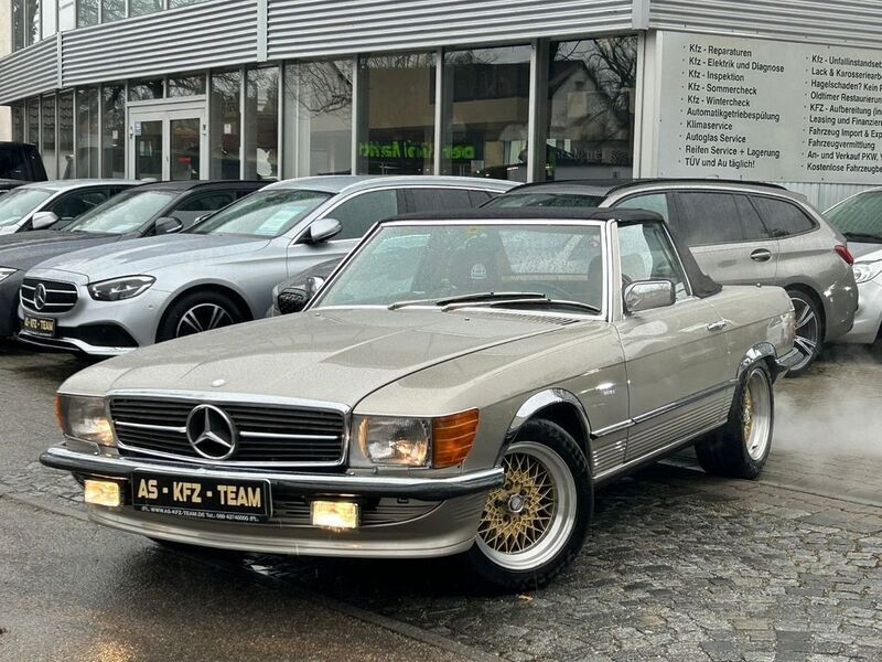 Silber Gebraucht 1985 Mercedes SL280 Cabrio | 32.800 € - Bild 1/4