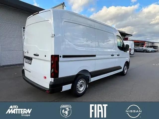 Neu Nissan Interstar Acenta 77 PS (56 kW) 2026 Weiß Van