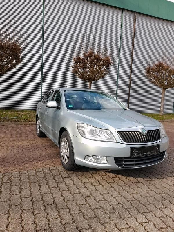 Gebraucht Skoda Octavia 102 PS (75 kW) 2009 Grün Limousine