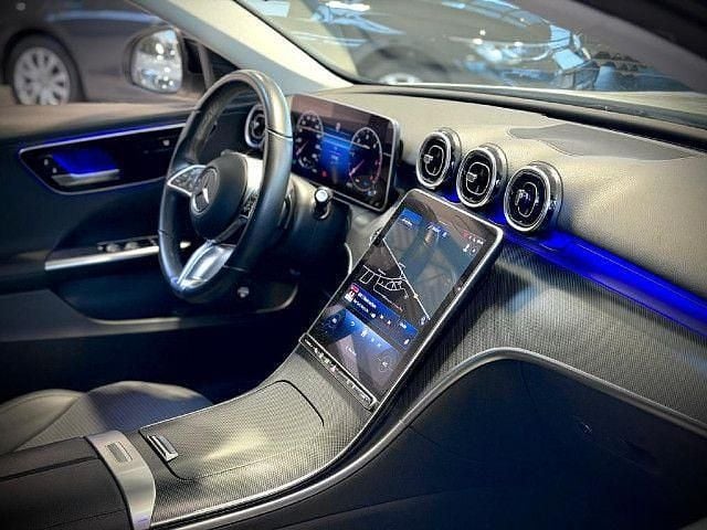Gebraucht Mercedes C220 Avantgarde 200 PS (147 kW) 2022 Weiß Limousine