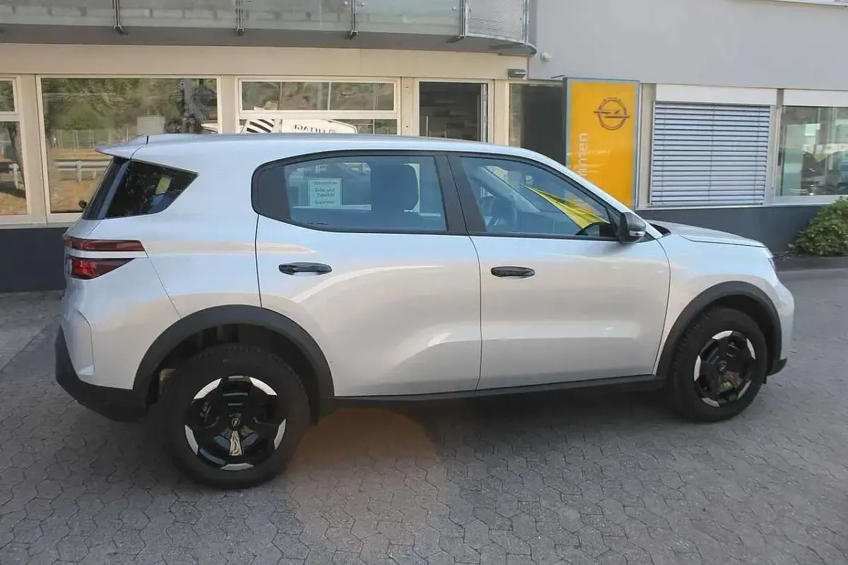 Gebraucht Opel Frontera Edition 113 PS (83 kW) 2026 Silber SUV