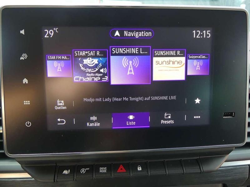 Gebraucht Renault Trafic Life 177 PS (130 kW) 2023 Black perleffekt Van / Kleinbus