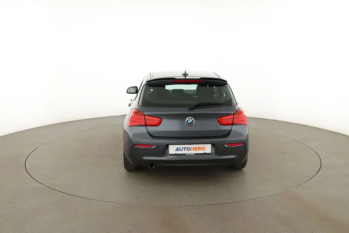 Gebraucht BMW 116 Advantage 109 PS (80 kW) 2016 Grau Kleinwagen