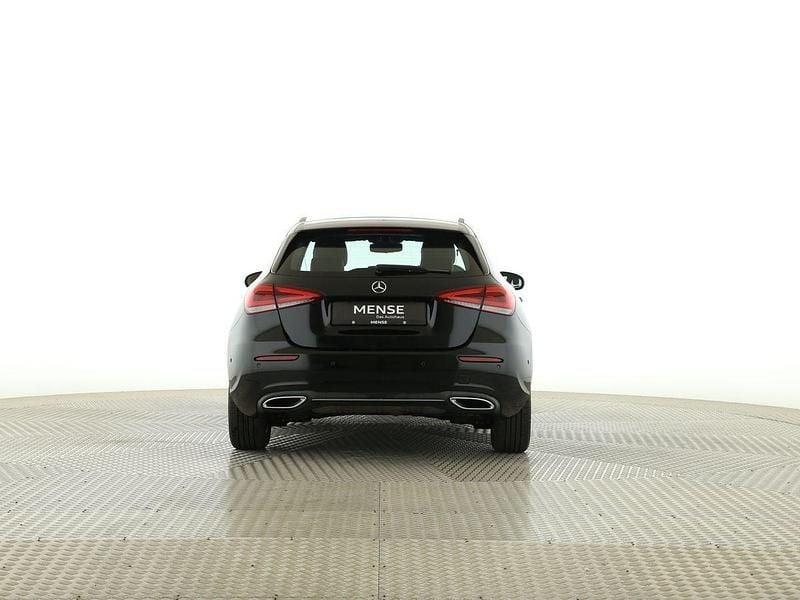 Nachtschwarz Gebraucht 2018 Mercedes A200 Progressive | 19.965 € (Fairer Preis) - Bild 1/4