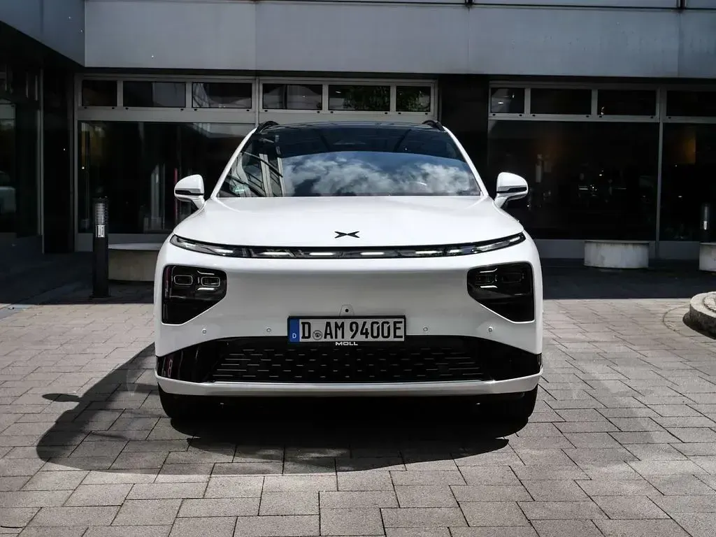 Gebraucht XPENG G9 AWD Performance 405 kW (551 PS) 2025 Arctic white SUV