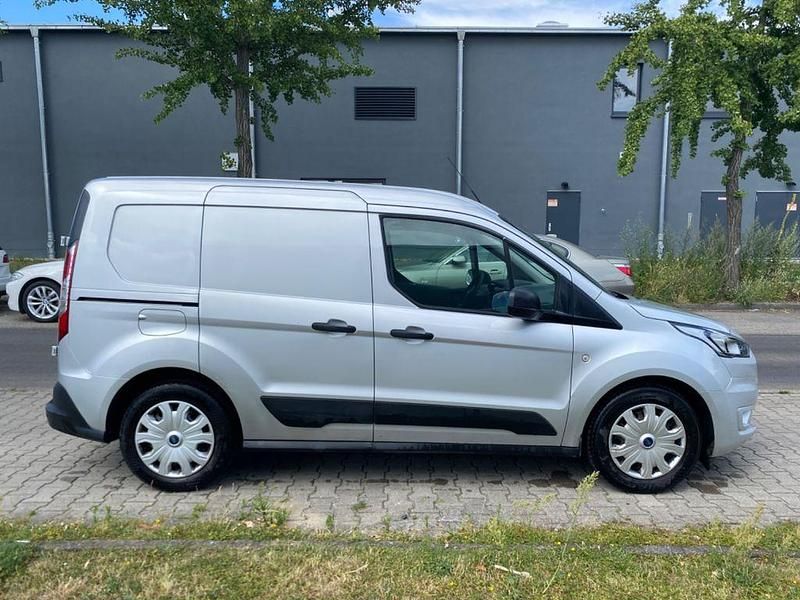 Gebraucht Ford Transit 99 PS (72 kW) 2022 Silber Van / Kleinbus