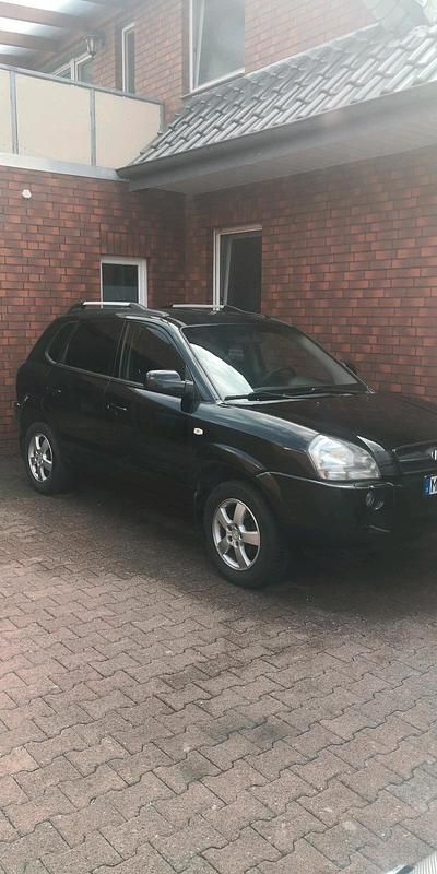 Schwarz Gebraucht 2006 Hyundai Tucson SUV | 4.250 € - Bild 1/4