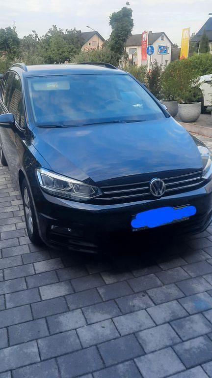 Schwarz Gebraucht 2019 VW Touran Comfortline Van / Kleinbus | 20.200 € (Superpreis) - Bild 1/4