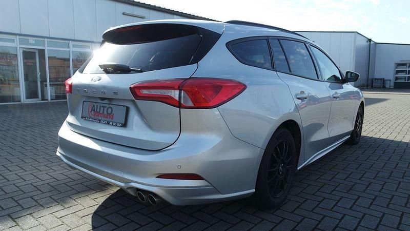 Usata Ford Focus ST-Line 150 CV (110 kW) 2022 Argento Berlina