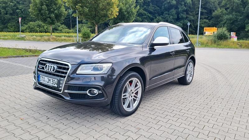 Grau Gebraucht 2013 Audi Q5 SUV | 20.800 € - Bild 1/4