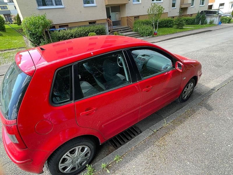 Gebraucht VW Polo Cricket 75 PS (55 kW) 2004 Rot Limousine