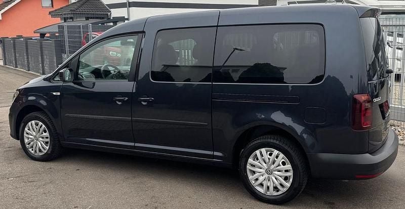 Gebraucht VW Caddy Maxi 150 PS (110 kW) 2020 Starlight blue metallic Van / Kleinbus