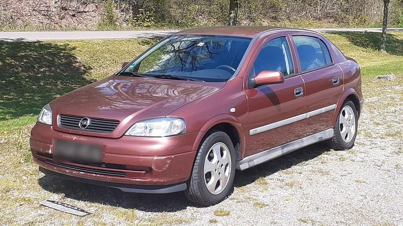 Usata Opel Astra 2000 Berlina