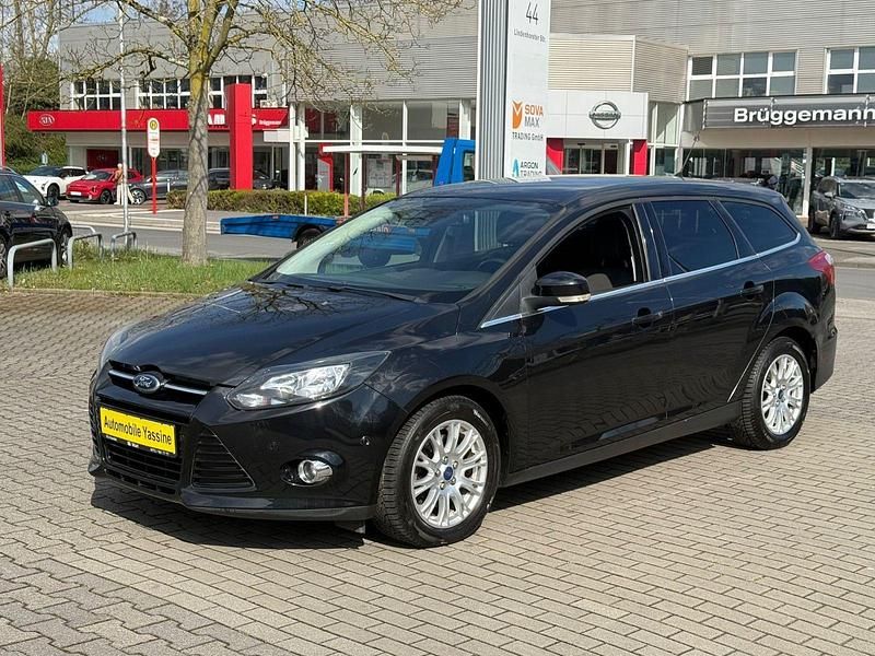 Gebraucht Ford Focus Titanium 150 PS (110 kW) 2012 Schwarz Kombi