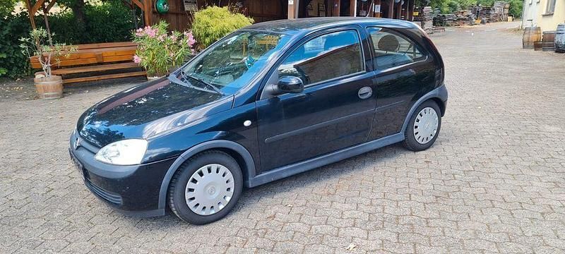 Schwarz Gebraucht 2002 Opel Corsa Kleinwagen | 700 € (Superpreis) - Bild 1/4