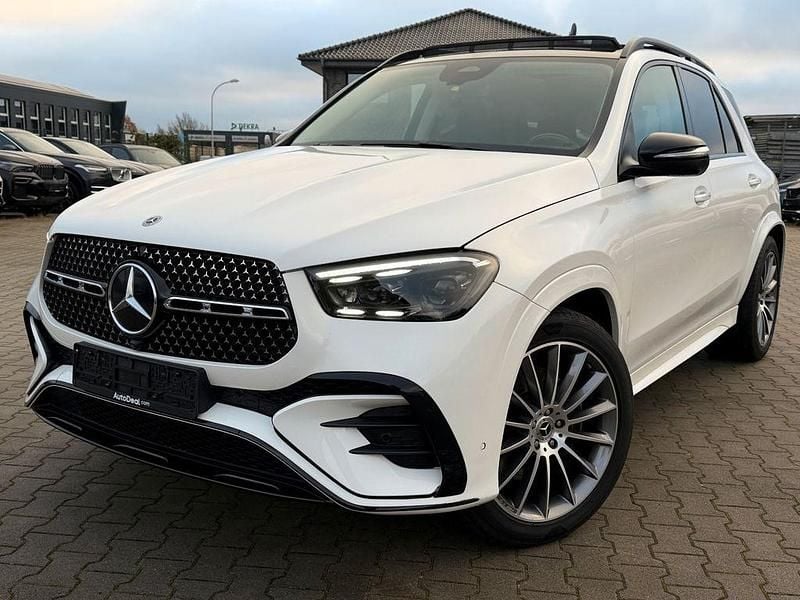 Weiß Gebraucht 2023 Mercedes GLE300 AMG SUV | 70.091 € (Fairer Preis) - Bild 1/4