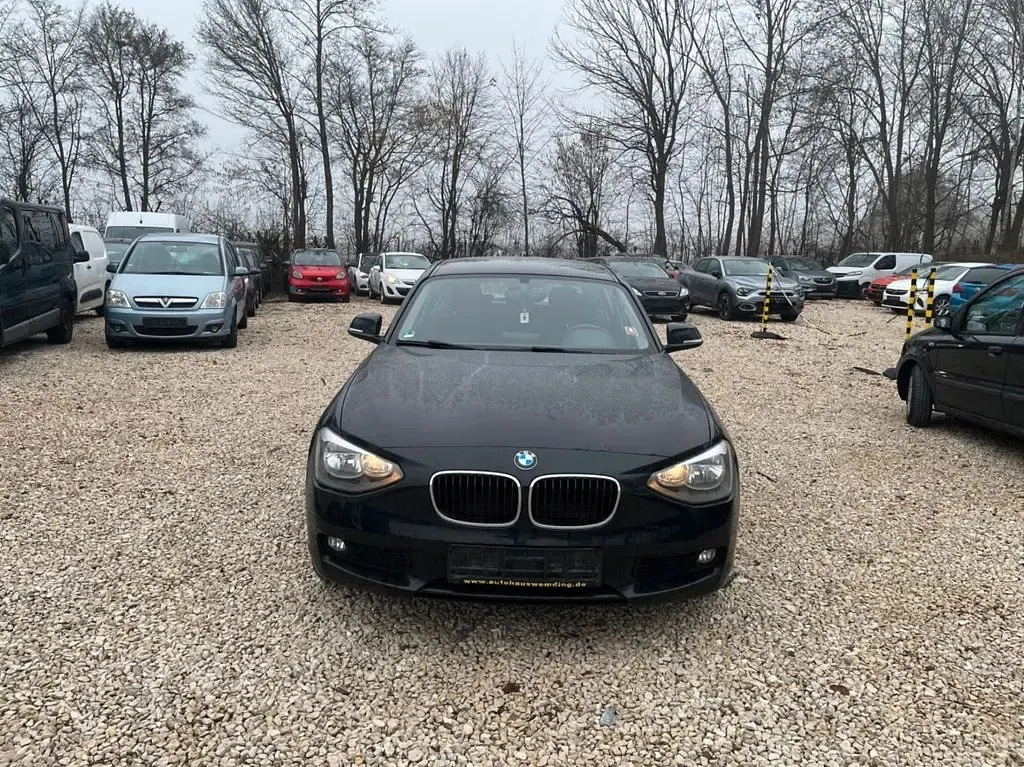 Gebraucht BMW 116 Sport Line 136 PS (100 kW) 2013 Schwarz Kleinwagen