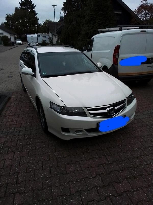Weiß Gebraucht 2008 Honda Accord Kombi | 7.500 € (Fairer Preis) - Bild 1/4