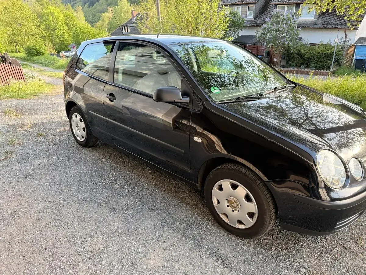 Gebraucht VW Polo 54 PS (39 kW) 2004 Schwarz Kleinwagen