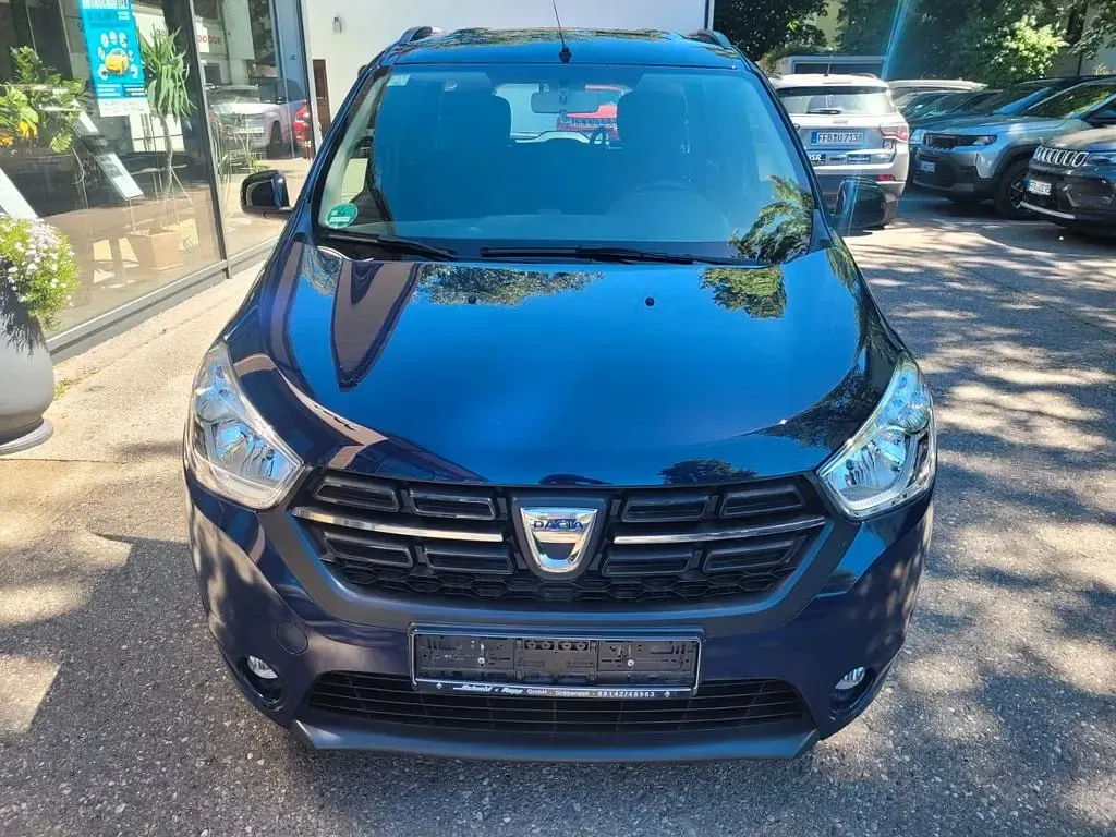 Gebraucht Dacia Lodgy Comfort 131 PS (96 kW) 2019 Blau Van / Kleinbus