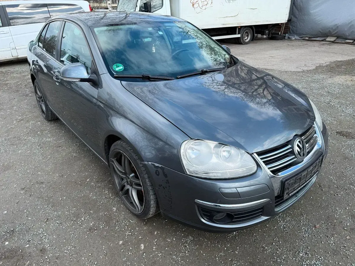 Gebraucht VW Jetta United 122 PS (89 kW) 2009 Grau Limousine