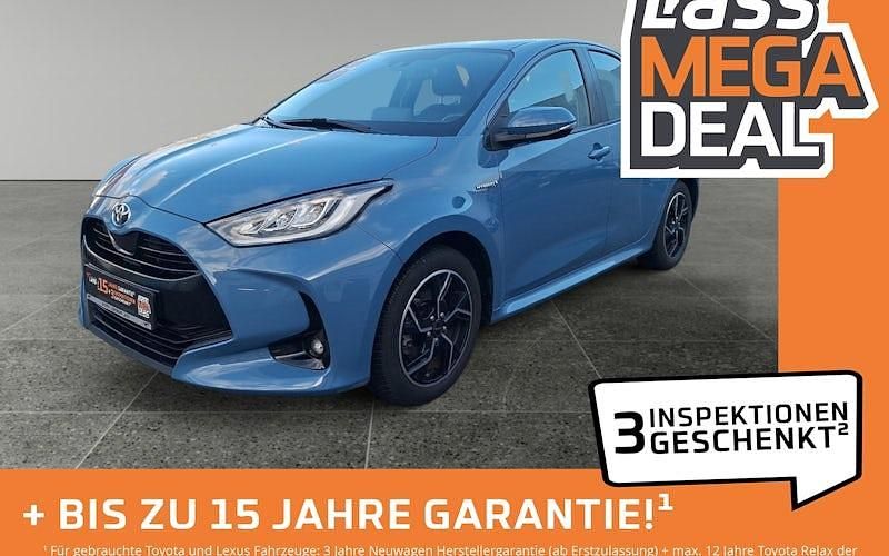 Blau Gebraucht 2020 Toyota Yaris Club Limousine | 17.980 € (Etwas zu teuer) - Bild 1/4