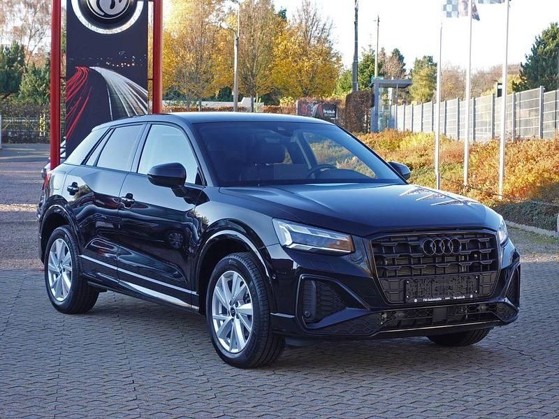 Gebraucht Audi Q2 S-Line 150 PS (110 kW) 2024 Schwarz SUV