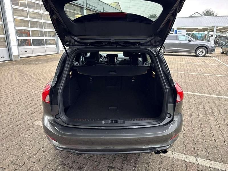 Gebraucht Ford Focus ST-Line 125 PS (91 kW) 2020 Magneticgrau (metallic) Kombi
