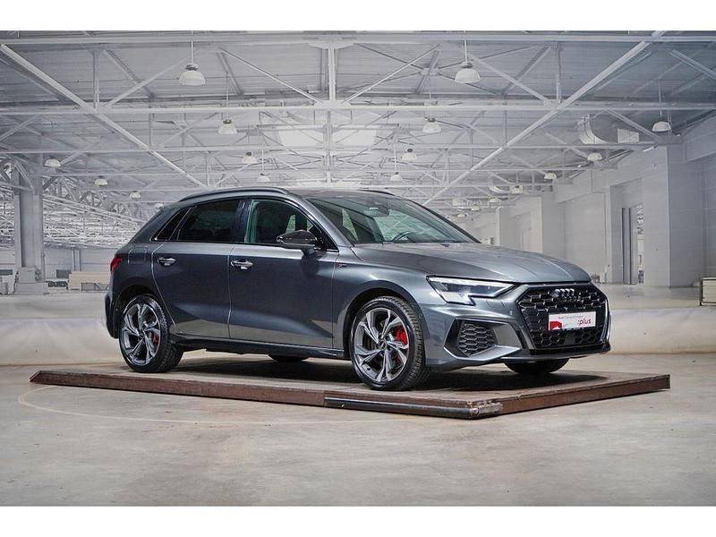 Gebraucht Audi A3 S-Line 245 PS (180 kW) 2022 Grau Limousine
