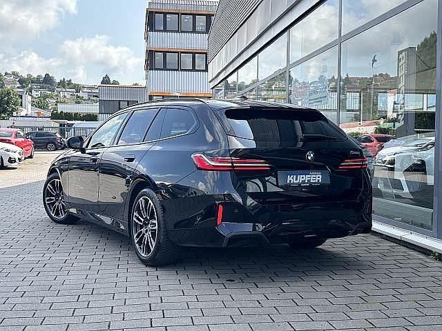 Gebraucht BMW 520 Performance 197 PS (144 kW) 2024 Schwarz Limousine
