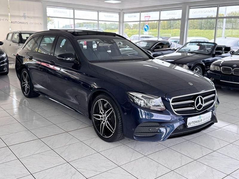 Blau Gebraucht 2019 Mercedes E300 Sport Limousine | 23.990 € (Guter Preis) - Bild 1/4