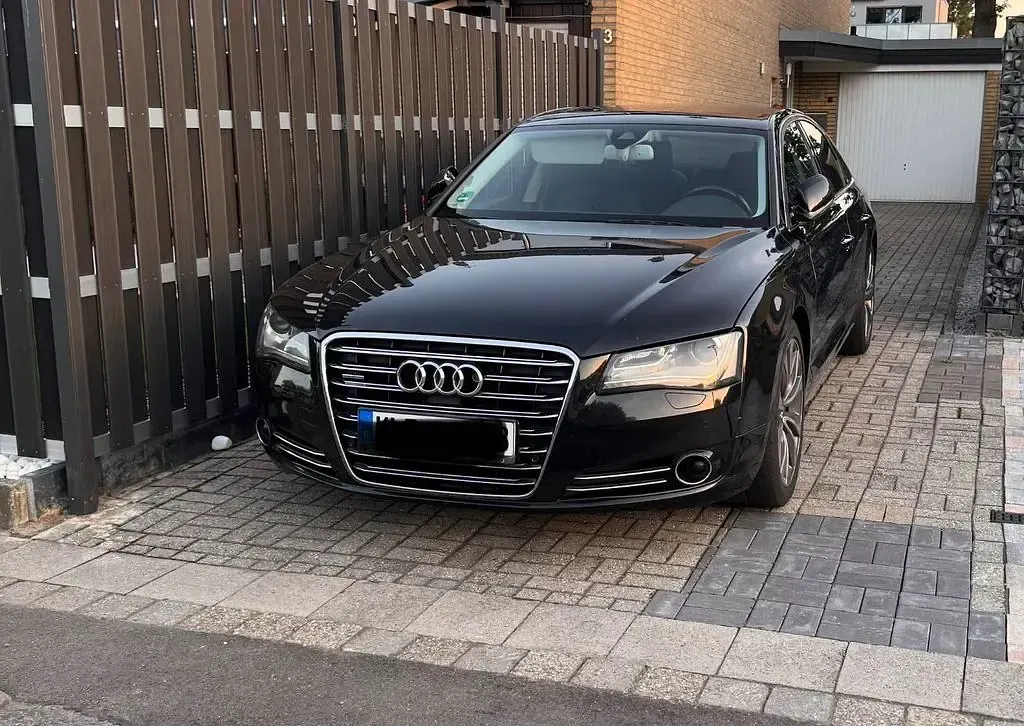 Gebraucht Audi A8 Ambiente 351 PS (258 kW) 2010 Schwarz Limousine
