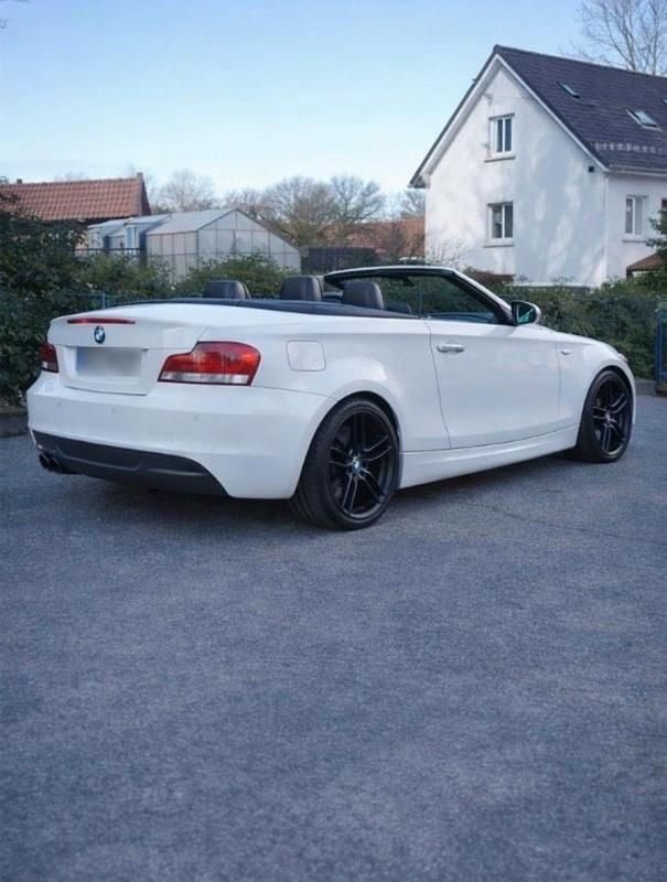 Gebraucht BMW 135 Cabriolet Performance 306 PS (225 kW) 2009 Weiß Cabrio