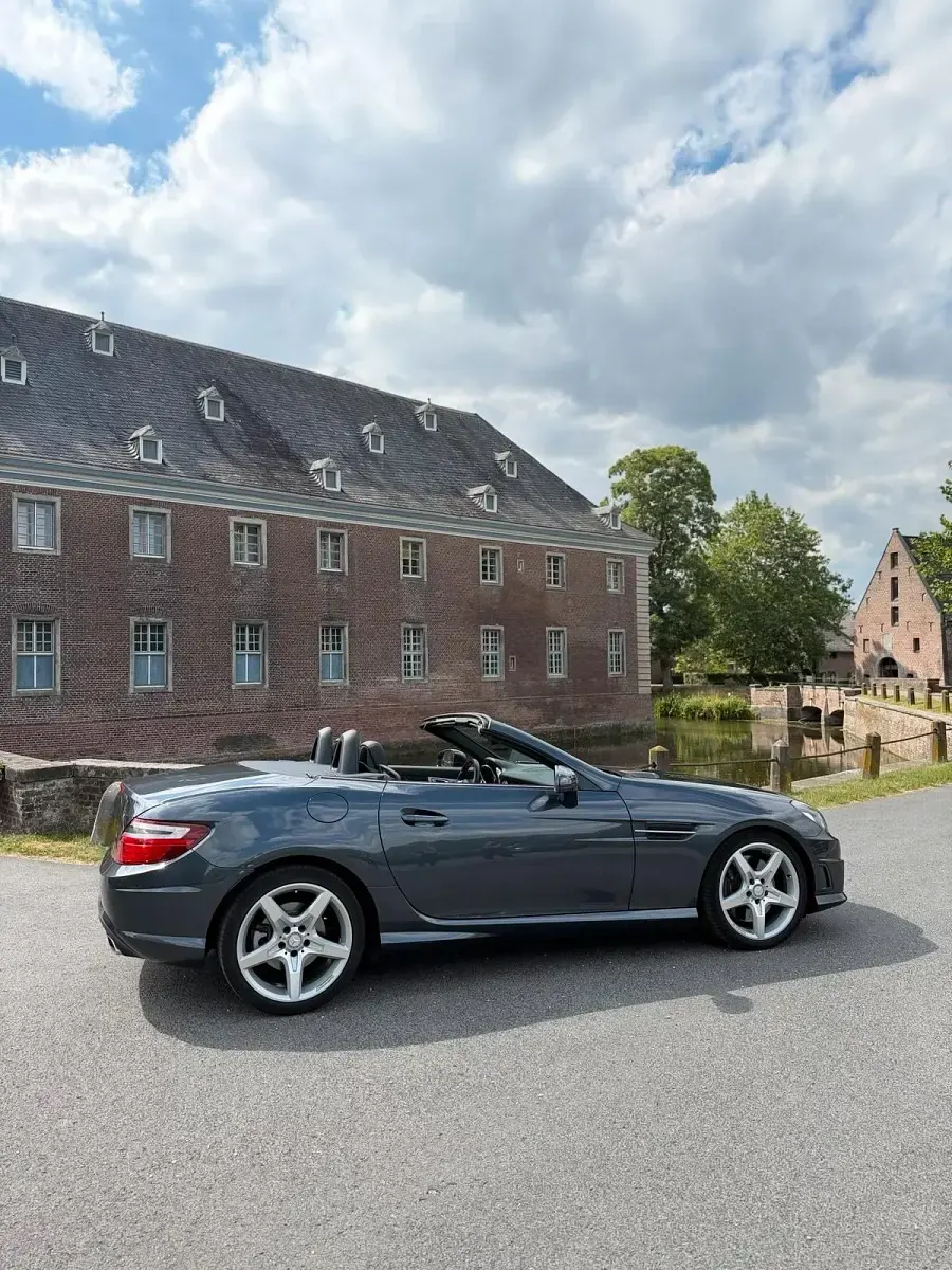 Gebraucht Mercedes SLK250 AMG 204 PS (150 kW) 2013 Grau Cabrio