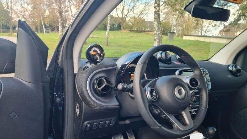 Gebraucht Smart ForTwo Coupé 60 kW (82 PS) 2022 Blau Cabrio